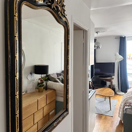 住宿加早餐酒店 Rooftop Views Cosy 2 Bedroom 4*