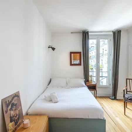 Couette-café Trendy Flat 2 Bedroom With Rooftop Views Paris