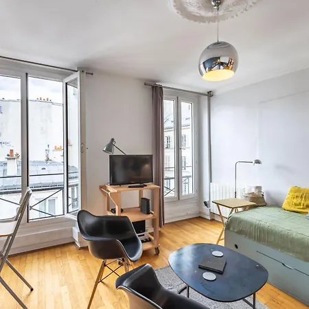 Couette-café Trendy Flat 2 Bedroom With Rooftop Views Paris