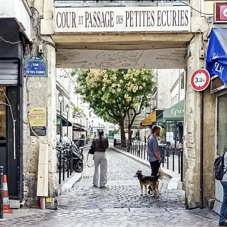 Alojamento de Acomodação e Pequeno-almoço Trendy Flat 2 Bedroom With Rooftop Views