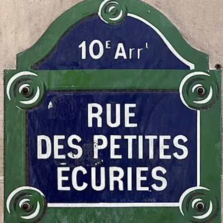 Trendy Flat 2 Bedroom With Rooftop Views * Paris