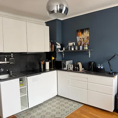 Trendy Flat 2 Bedroom With Rooftop Views Parigi