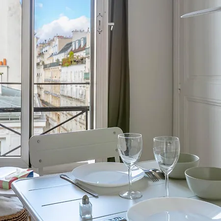 Trendy Flat 2 Bedroom With Rooftop Views 4* Parigi