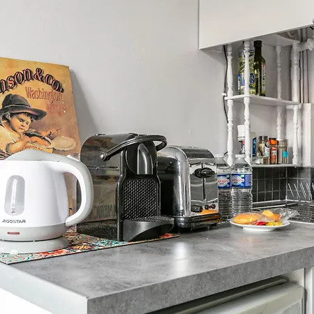 Trendy Flat 2 Bedroom With Rooftop Views 4* Parigi