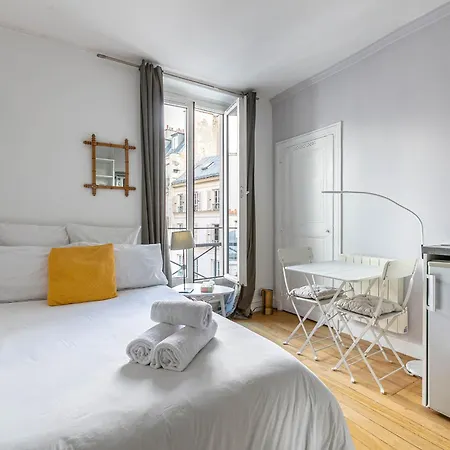 Rooftop Views Cosy 2 Bedroom Bed & Breakfast